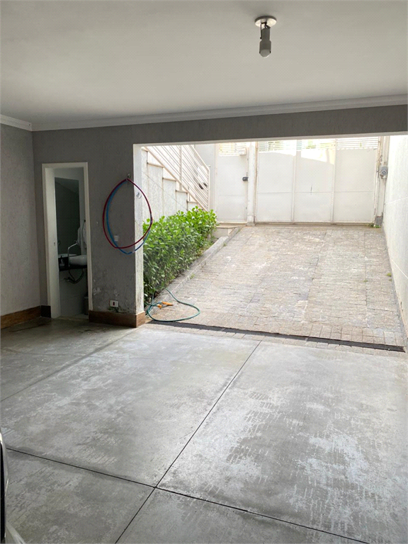 Casa com 3 suítes e piscina à venda