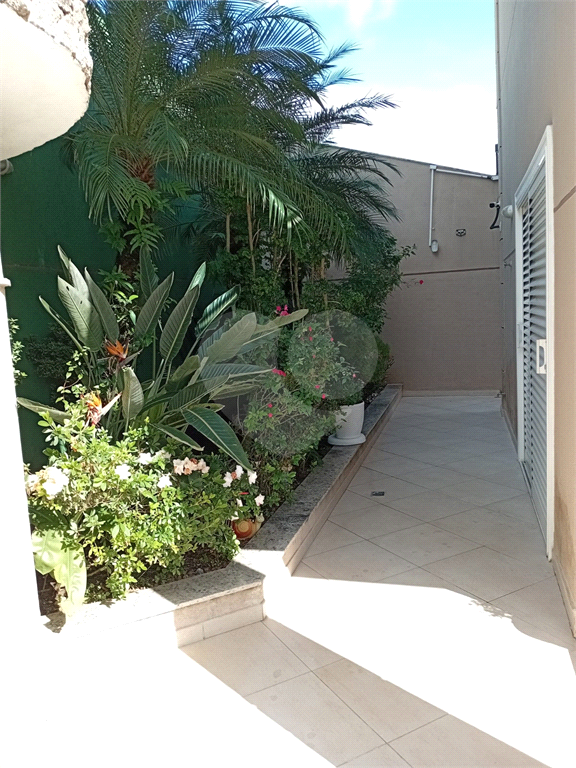SOBRADO em JARDIM VIRGÍNIA