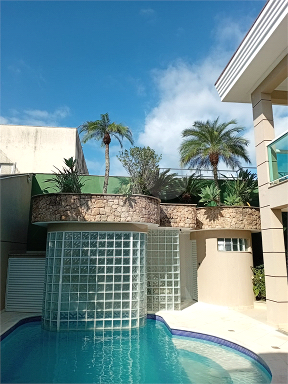 SOBRADO em JARDIM VIRGÍNIA