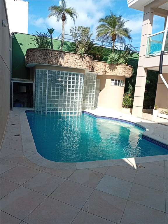 SOBRADO em JARDIM VIRGÍNIA
