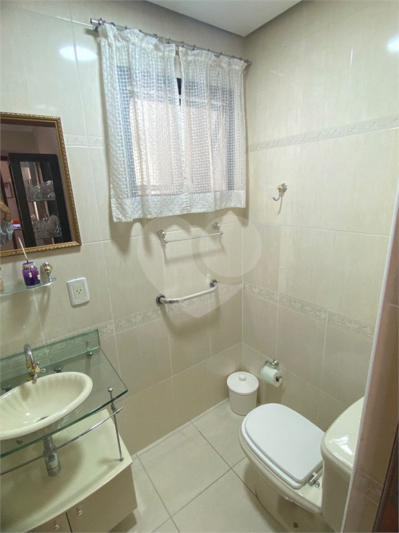 APARTAMENTO em VILA ROSÁLIA