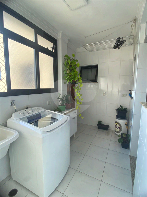 APARTAMENTO em VILA ROSÁLIA