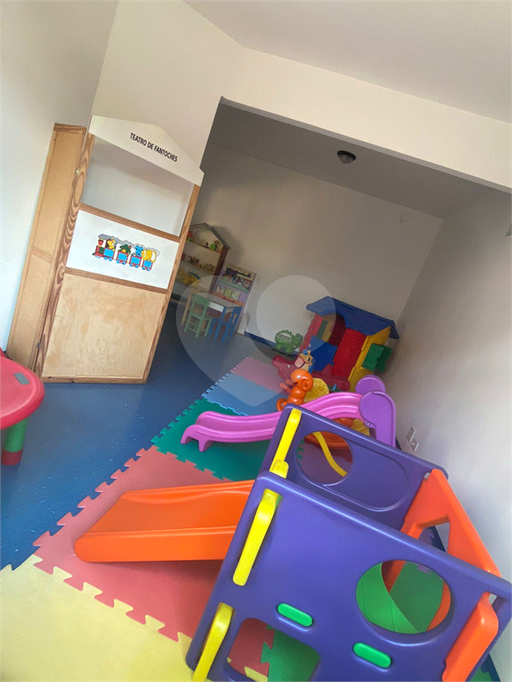 APARTAMENTO em VILA ROSÁLIA