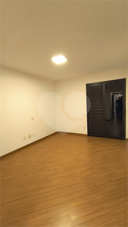 APARTAMENTO em SANTANA