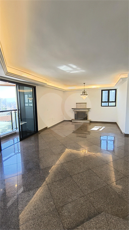 APARTAMENTO em SANTANA