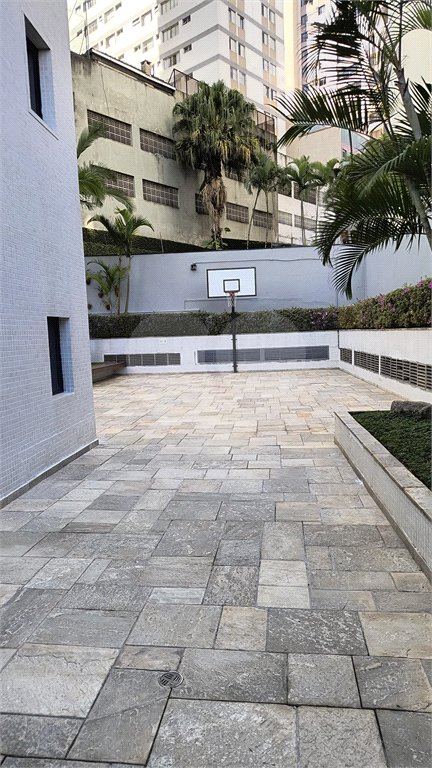 APARTAMENTO em SANTANA