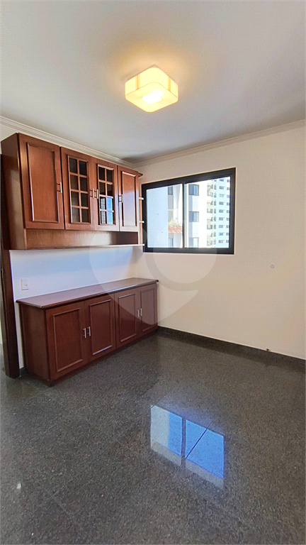 APARTAMENTO em SANTANA