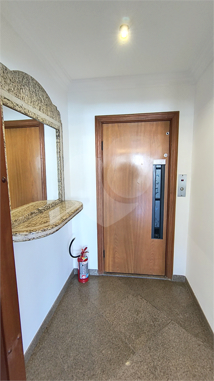 APARTAMENTO em SANTANA