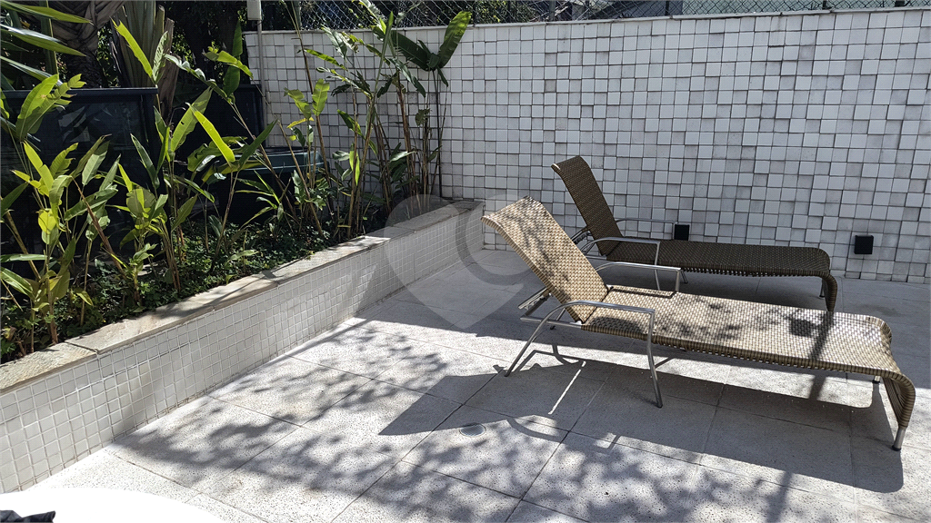 APARTAMENTO em SANTANA