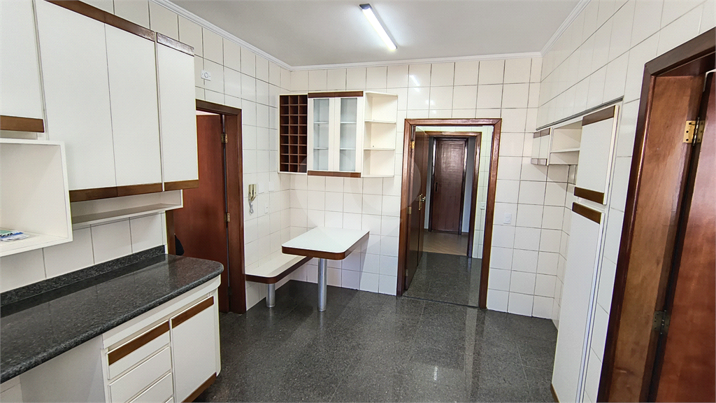 APARTAMENTO em SANTANA