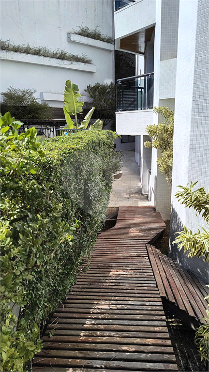 APARTAMENTO em SANTANA
