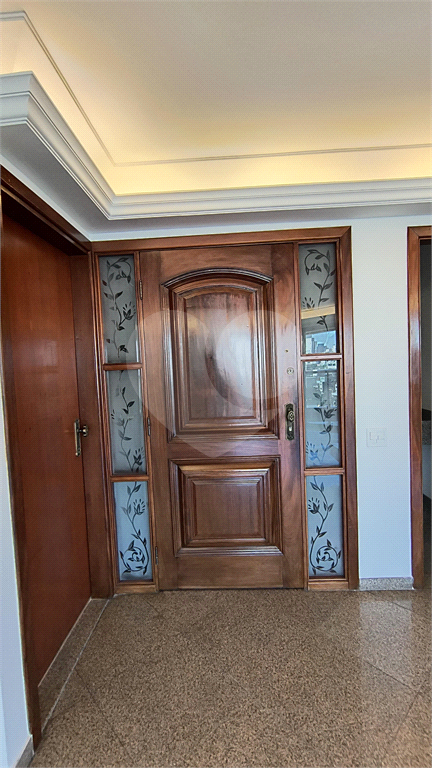 APARTAMENTO em SANTANA