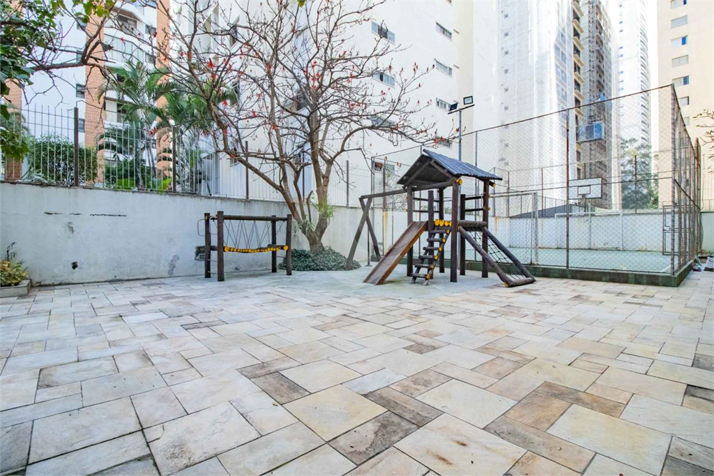 Apartamento à Venda – 138m² no Campo Belo – SP