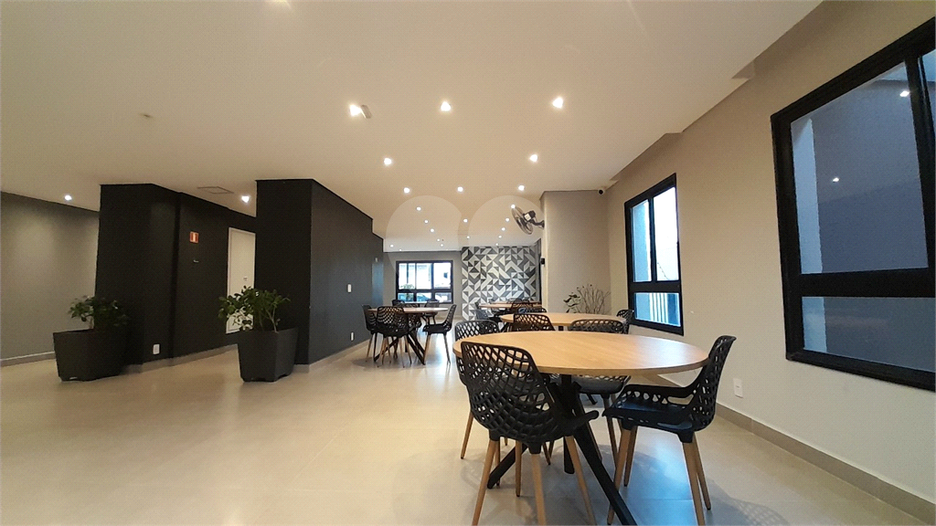 Apartamento totalmente reformado  para locação no Tucuruvi