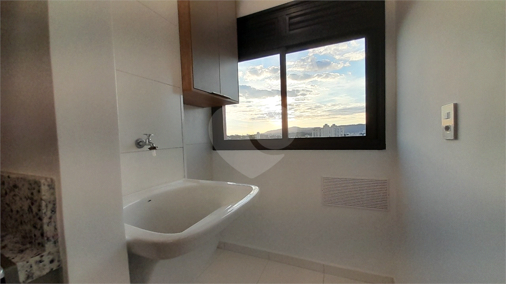 Apartamento totalmente reformado  para locação no Tucuruvi