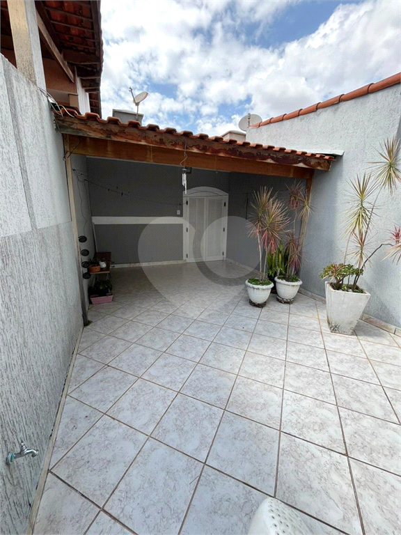 SOBRADO COM 2 QUARTOS, QUINTAL E 1 VAGA NO MANDAQUI