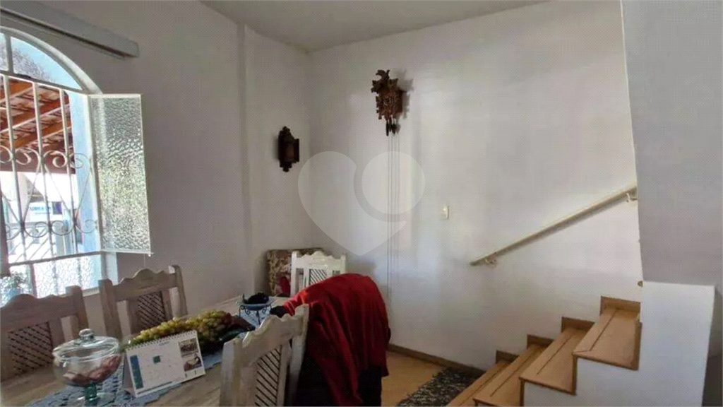 Casa à venda com 3 quartos, 129m² - Foto 11