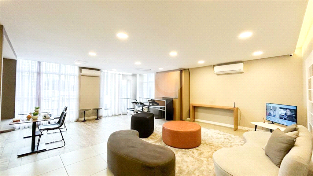 APARTAMENTO em SANTANA