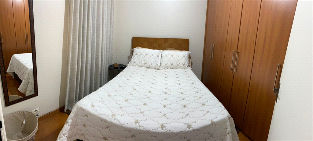 Apartamento a venda na Rua Voluntários da Pátria com Avenida Engenheiro Caetano Alvares