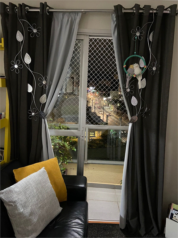 Apartamento a venda na Rua Voluntários da Pátria com Avenida Engenheiro Caetano Alvares