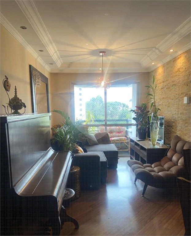 APARTAMENTO em SANTANA