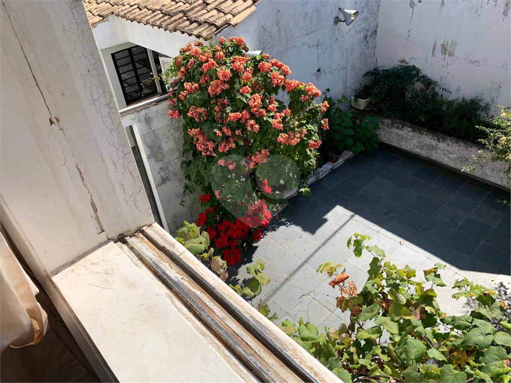 Casa Residencial em TREMEMBÉ com  320 m²