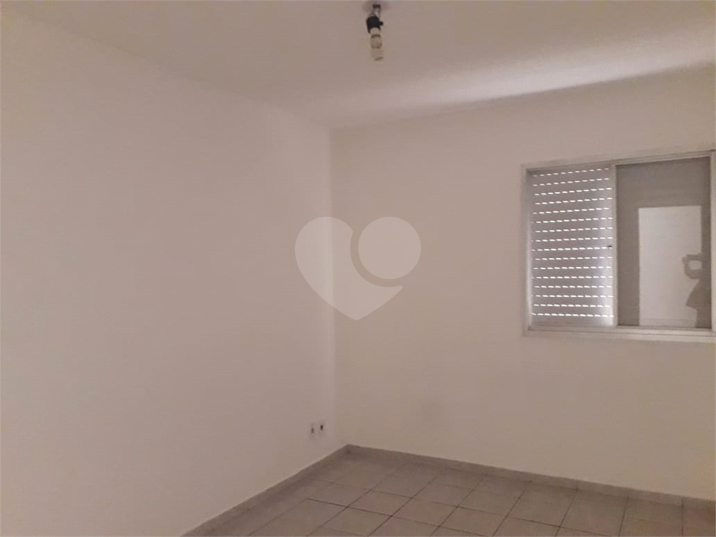 Apartamento à venda e aluguel com 2 quartos, 65m² - Foto 11