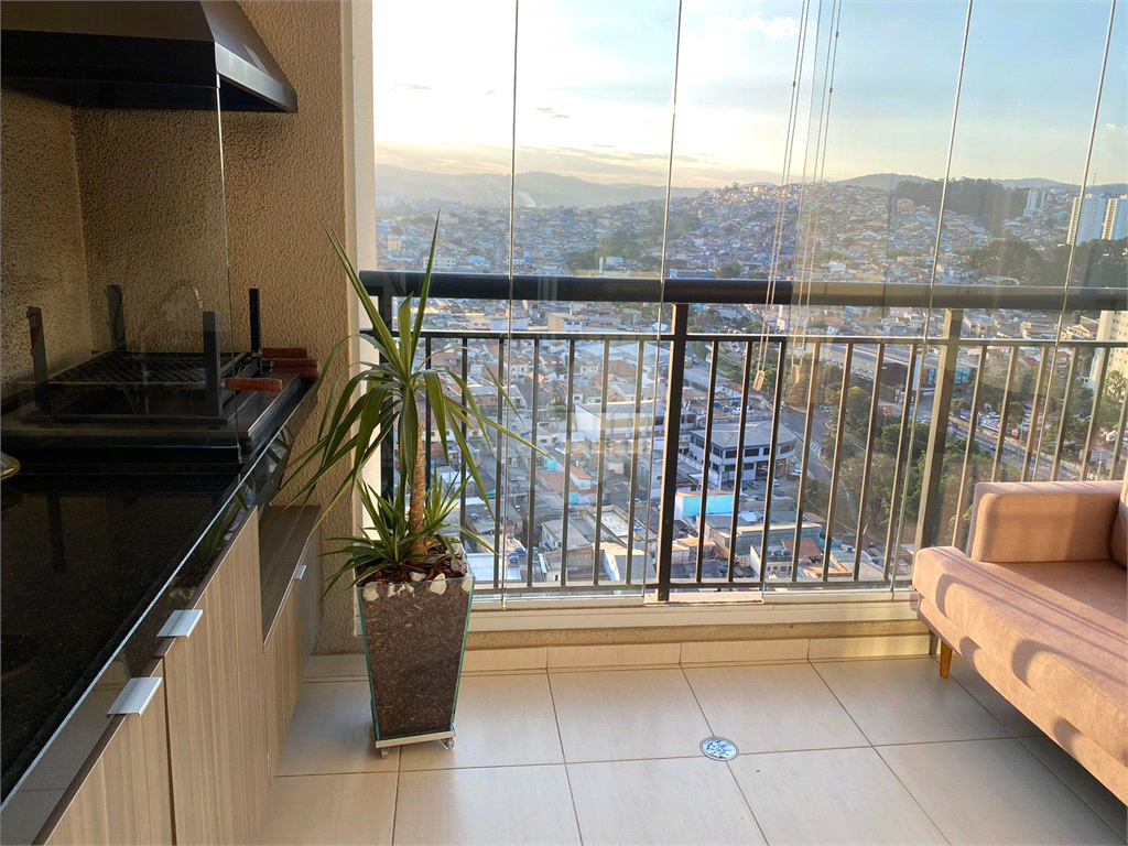 APARTAMENTO em JARDIM FLOR DA MONTANHA
