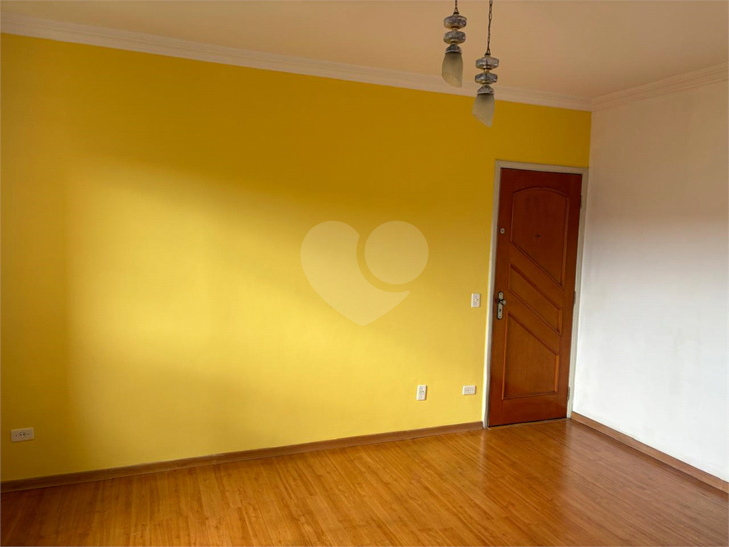 APARTAMENTO em TUCURUVI