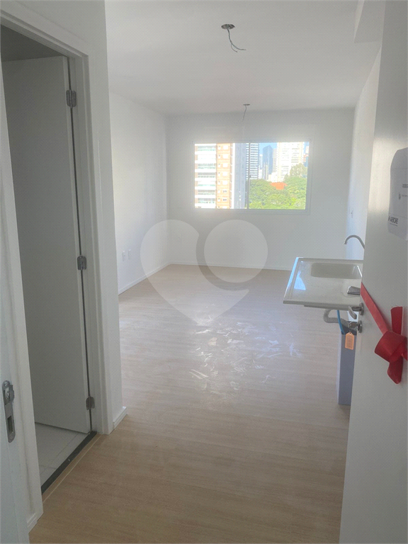 APARTAMENTO em BROOKLIN