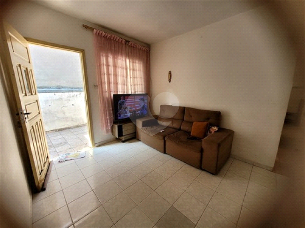 Casa Antiga com Terreno – Vila Aurora (Próx. Av. Água Fria)