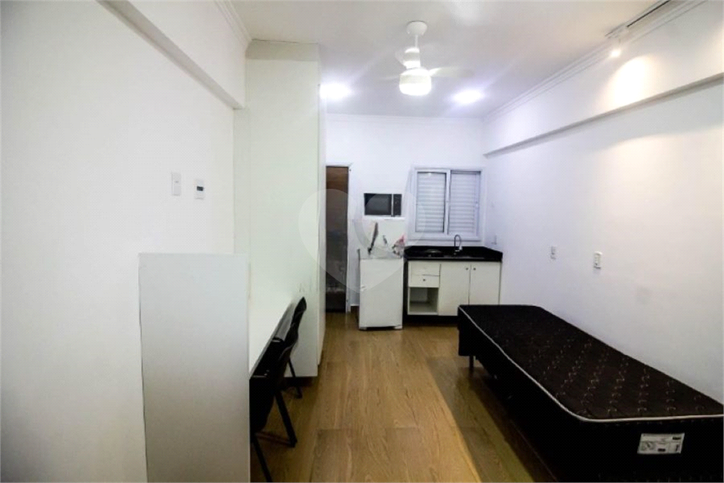 Prédio à venda com 800m², com 24 Quitinetes mobiliadas para investimento na Vila Lageado, São Paulo-SP