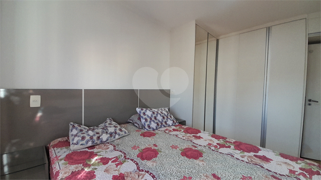 Apartamento à Venda, 80 m², Andar Alto, Reformado, 2 dormitórios 1 vaga