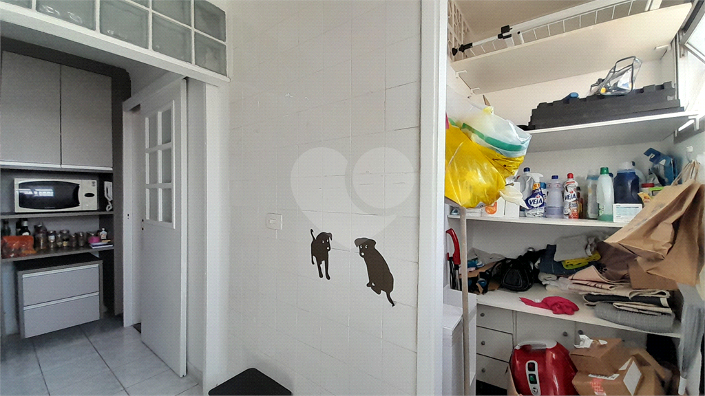 Apartamento à Venda, 80 m², Andar Alto, Reformado, 2 dormitórios 1 vaga