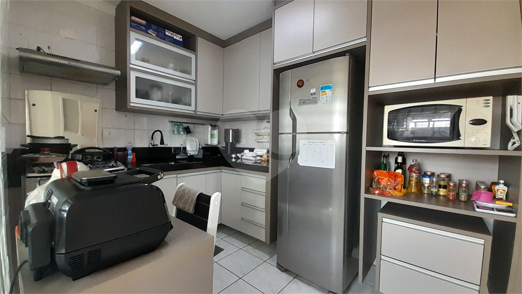 Apartamento à Venda, 80 m², Andar Alto, Reformado, 2 dormitórios 1 vaga