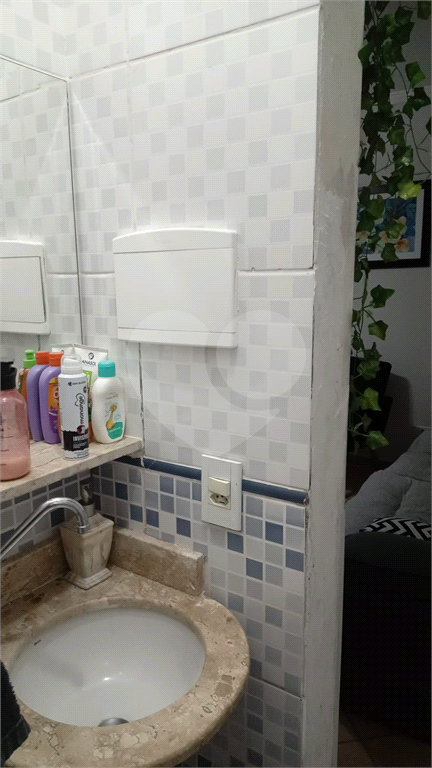 Casa à venda com 4 quartos, 220m² - Foto 30
