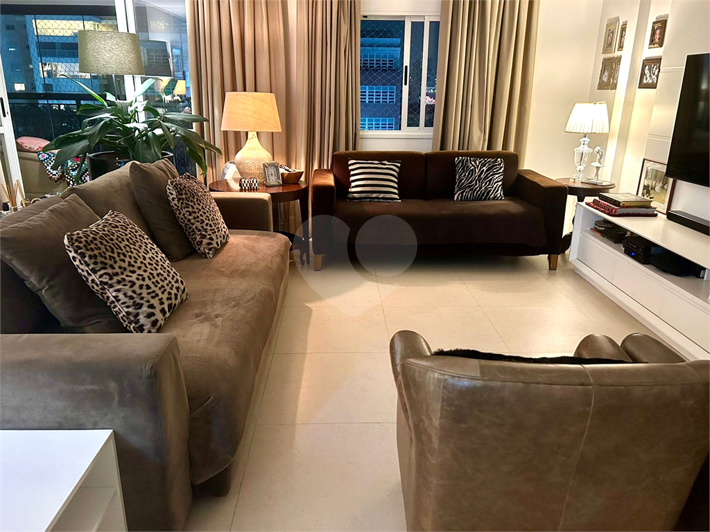 Apartamento a venda na Mooca com 3 suítes