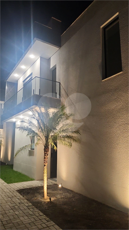 Casa em Condomínio Residencial em Barequeçaba com: 222 m²