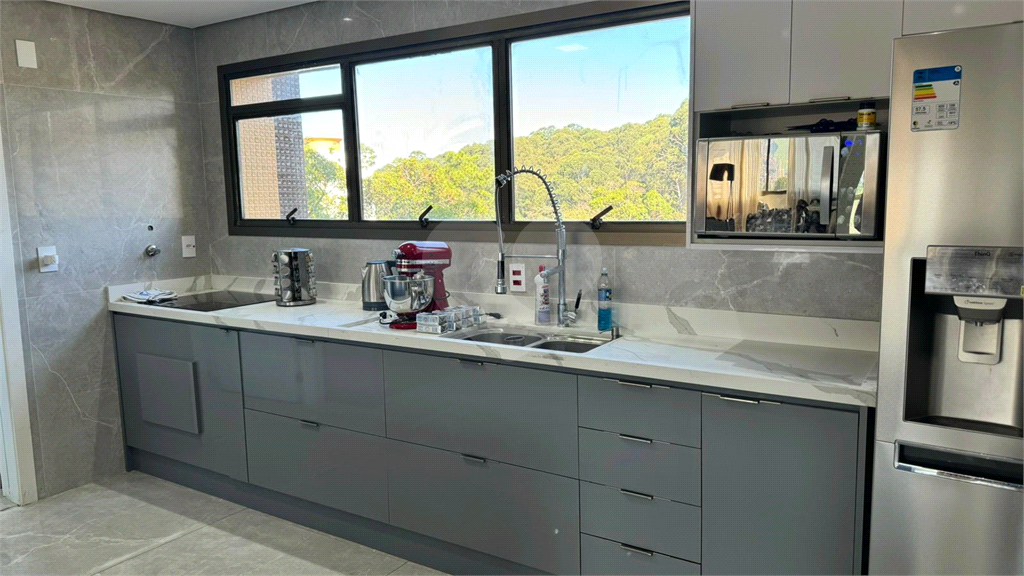 APARTAMENTO em TREMEMBÉ