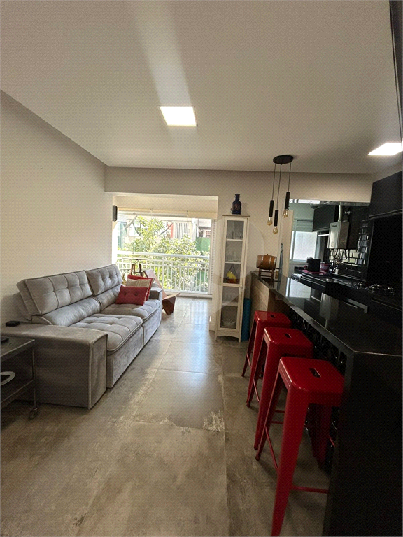 APARTAMENTO em SANTANA
