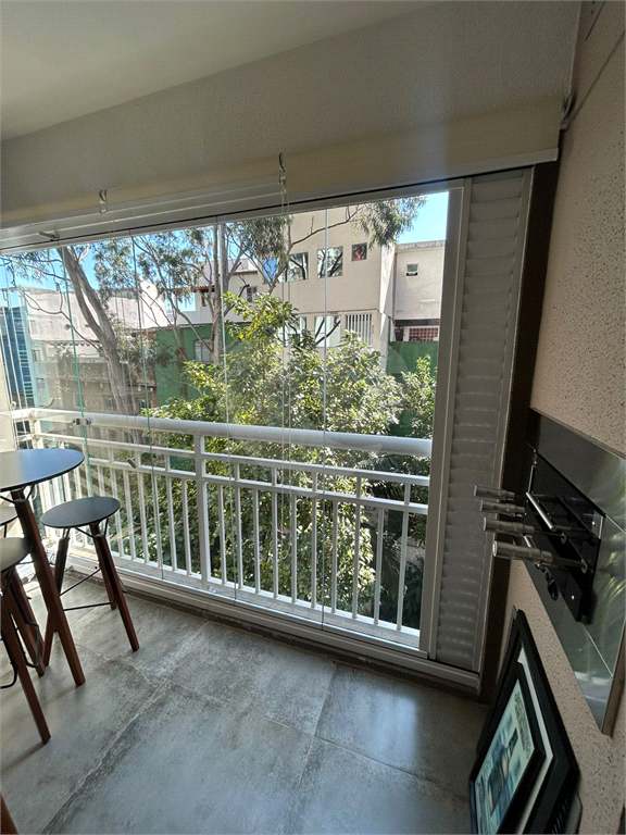 APARTAMENTO em SANTANA