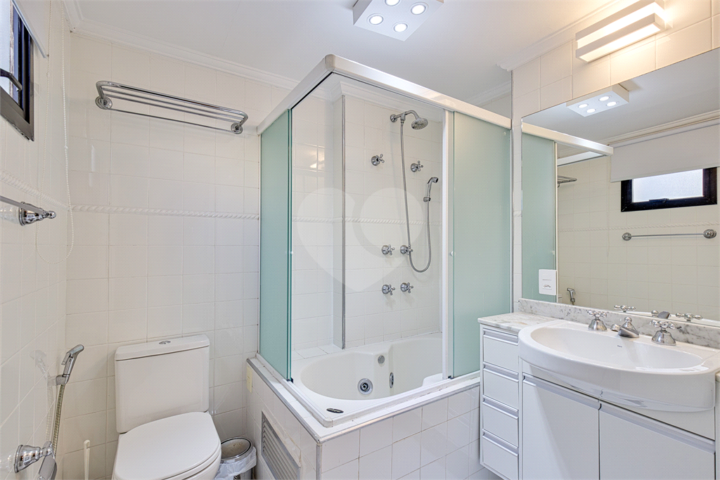 Apartamento com 3 quartos á venda em Vila Olímpia, São Paulo - SP 
