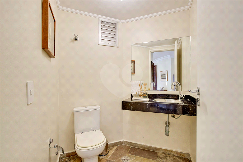 Apartamento com 3 quartos á venda em Vila Olímpia, São Paulo - SP 