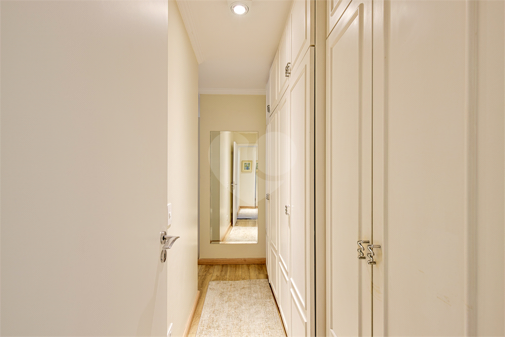 Apartamento com 3 quartos á venda em Vila Olímpia, São Paulo - SP 