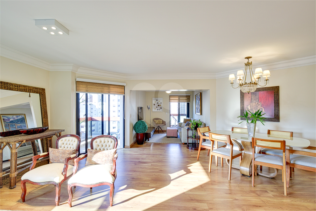 Apartamento com 3 quartos á venda em Vila Olímpia, São Paulo - SP 