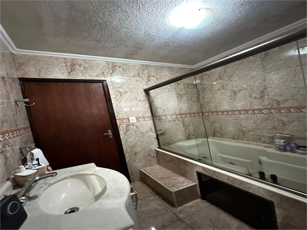 Sobrado à venda com 3 quartos, 438m² - Foto 13