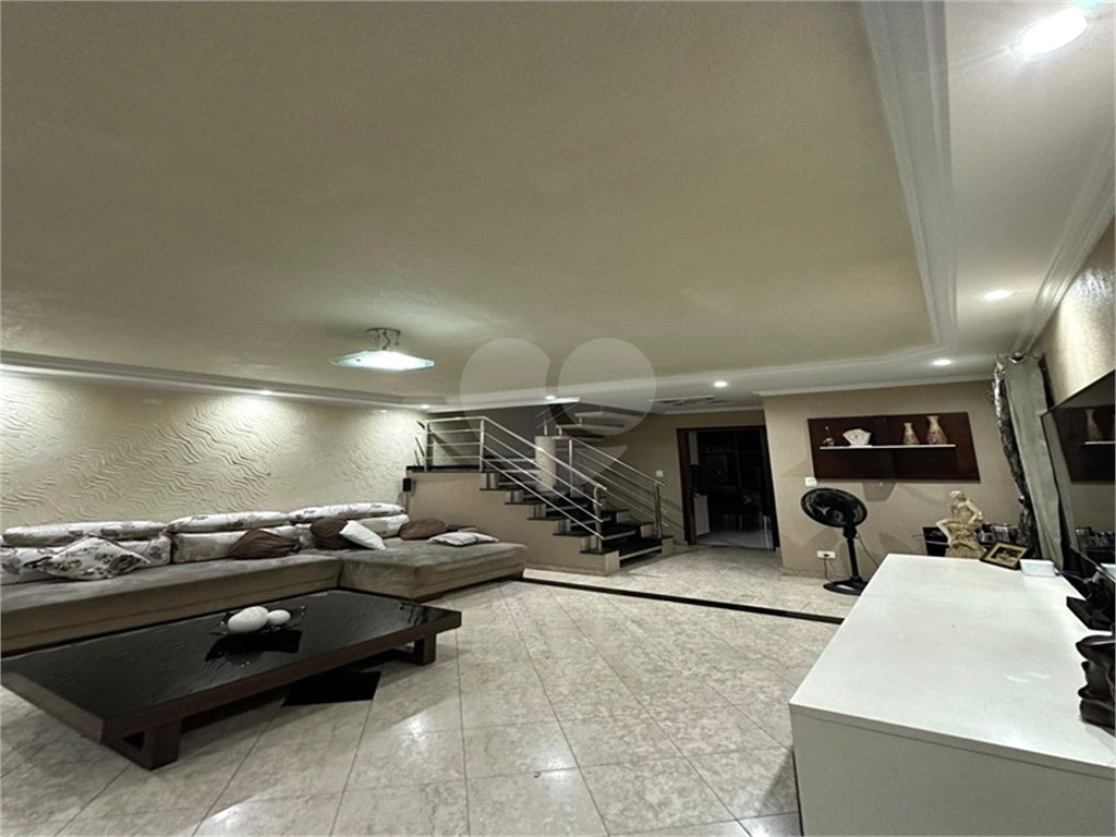 Sobrado à venda com 3 quartos, 438m² - Foto 3