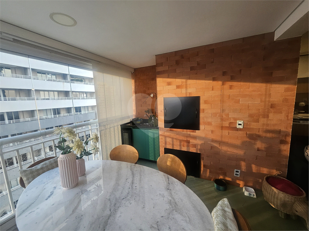 APARTAMENTO em BARRA FUNDA