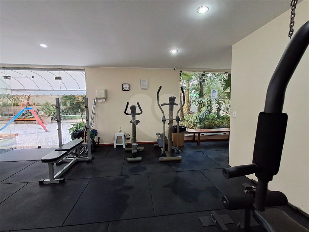 Imóvel de 94m² com sala de estar de 2 ambientes planta original com 3 quartos 1 vaga de garagem Pinheiros