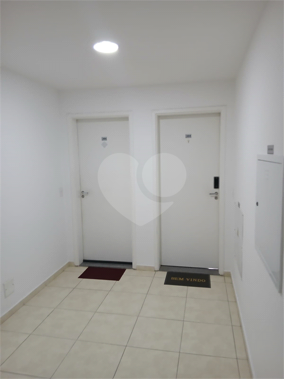APARTAMENTO em VILA ROSÁLIA